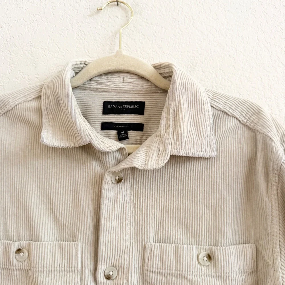 Banana Republic Mens Corduroy Shacket Shirt Beige Long Sleeve Cotton Med